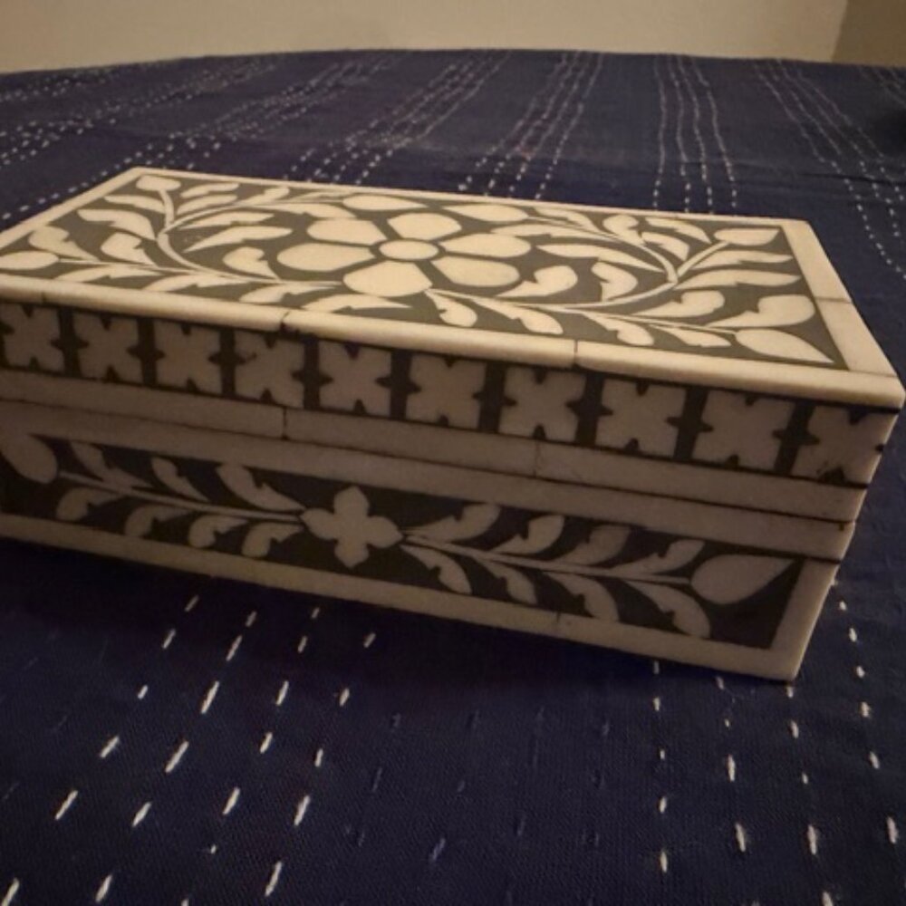 Grey & White Inlay Decorative Box - Picture 2 of 3